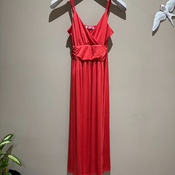 Red Mea Eor Dress - Picture 1 of 3